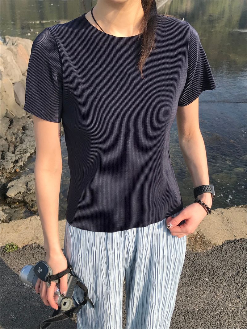 Pleats T-shirts