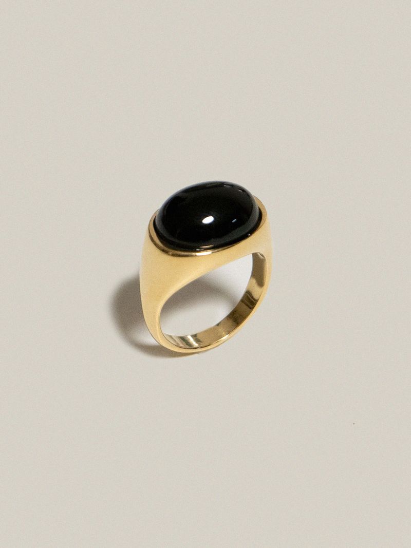 partez（パルテ）の「Bonbon Ring Onyx Gold（Accessories）」