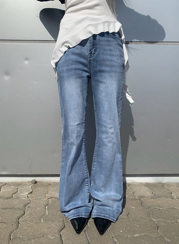 Botu Slim Washing Denim Bootcut Pants
