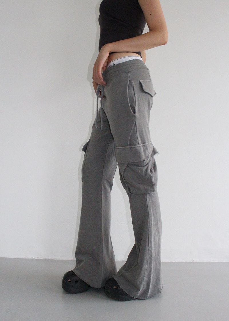 WASHING CARGO BOOTS CUT PANTS