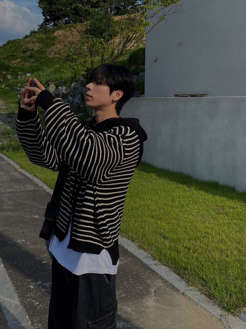Stripe knit hooded zip up 3C