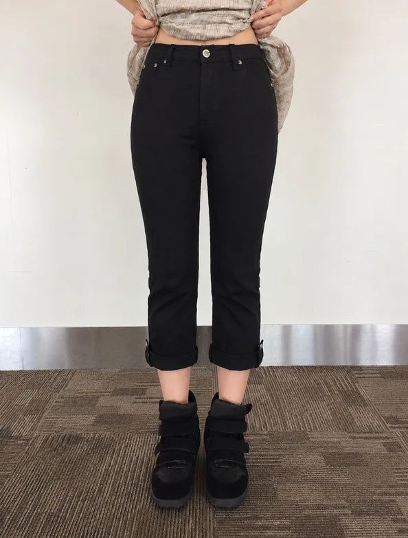 anyonemore（エニーワンモアー）の「Brun Button Roll-up Capri Pants（Pants）」