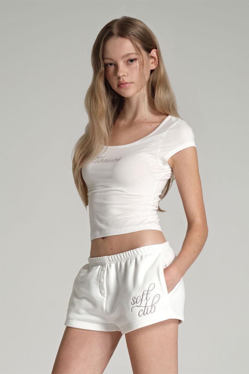 Every moment shorts, White