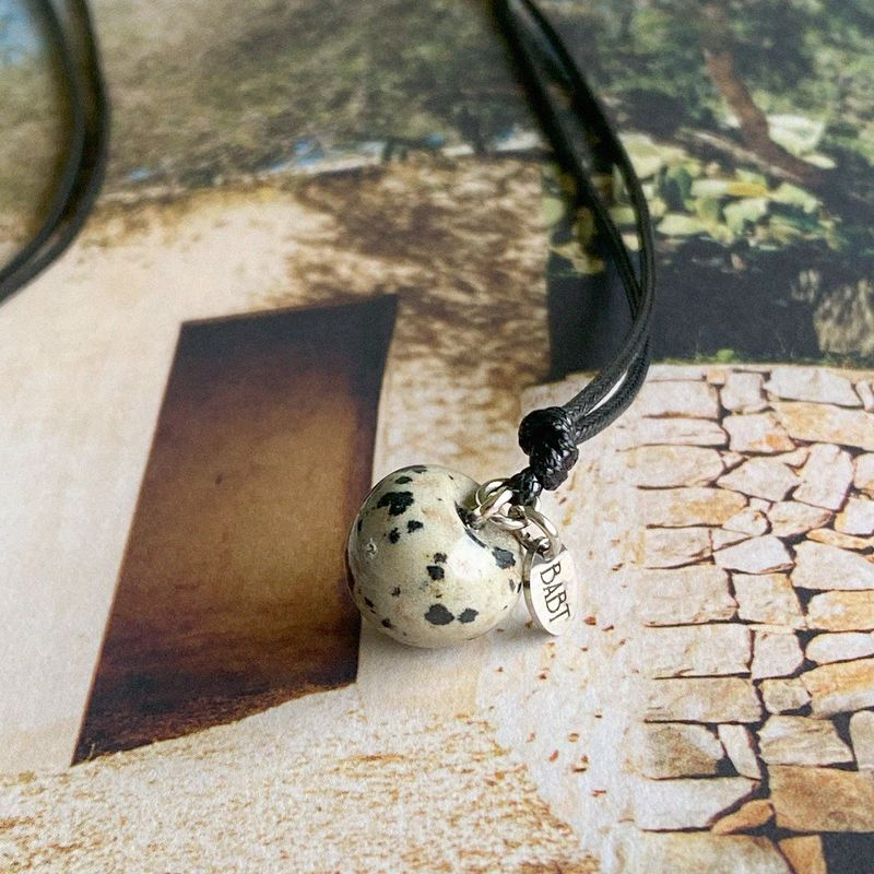 mechuri apple necklace