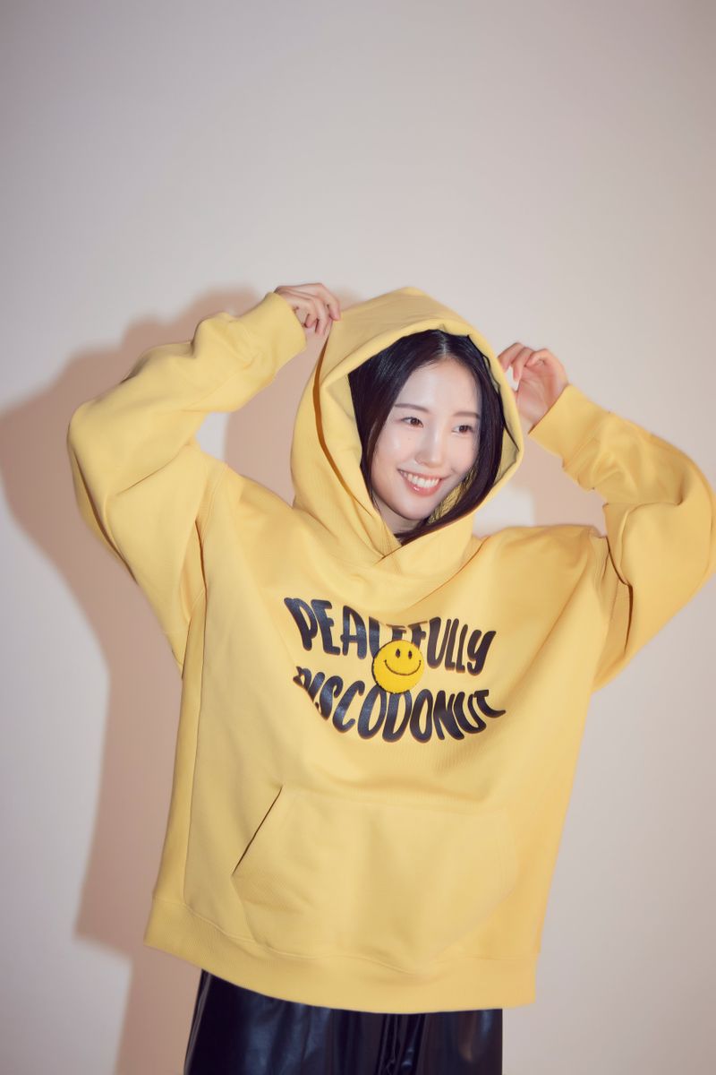 peaceful smile hoodie_yl