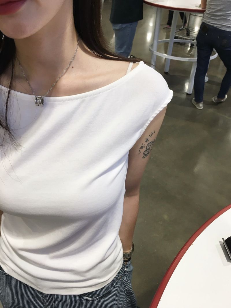 J One Shoulder Unbal Tee (3c)