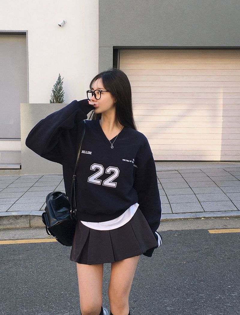 BEIDELLI（ベイデリー）の「[BELLIDE MADE] セカンドトラックVネックオーバーサイズフィットスウェットシャツ（トップス）」