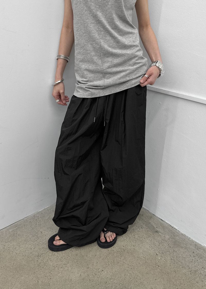 [MADE] Ronisel Nylon Tuck Banding Pants