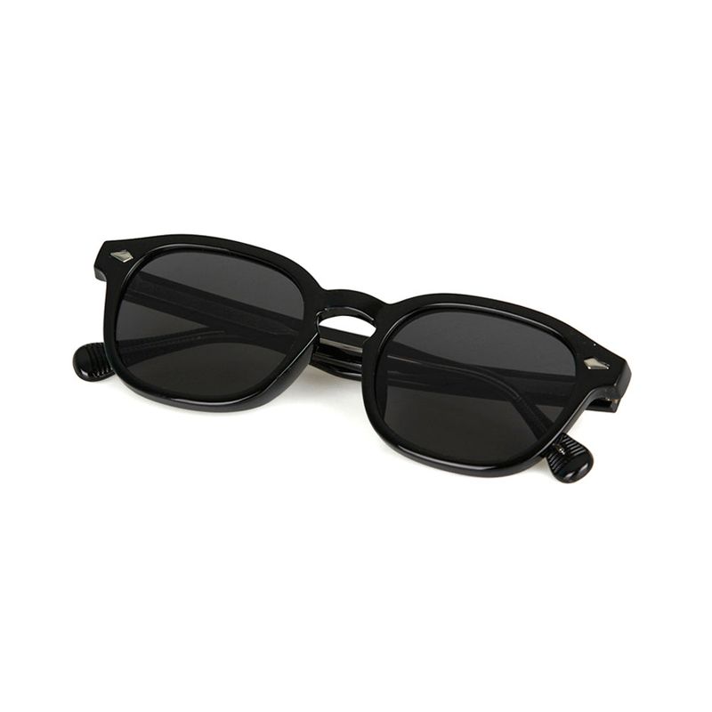 Juke Black / Black UV Lens