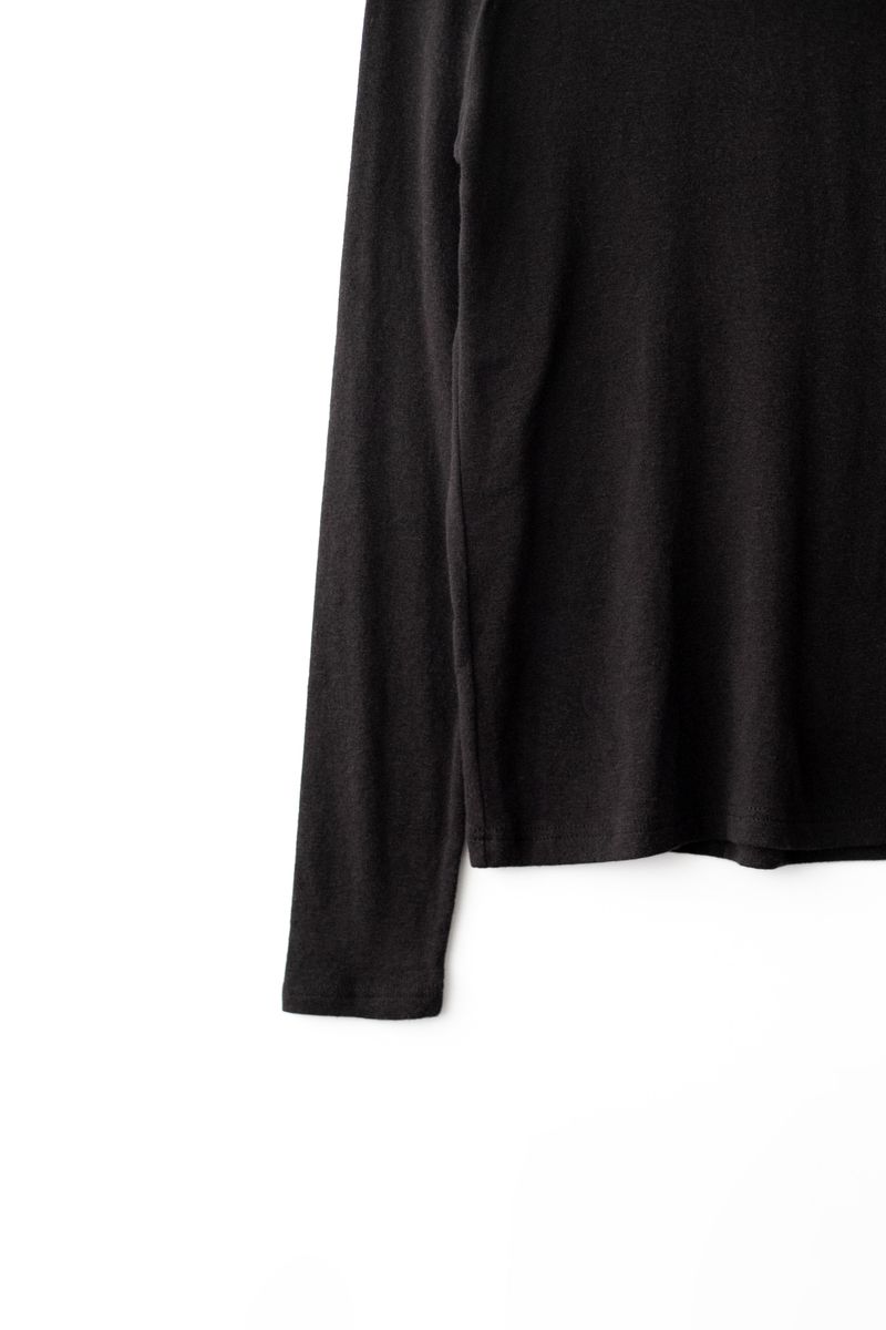 Soft turtle neck T-shirts (Black)