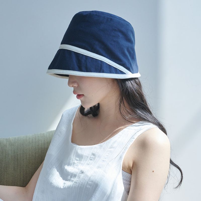 Contrast Line Moon Bucket Hat (Navy)