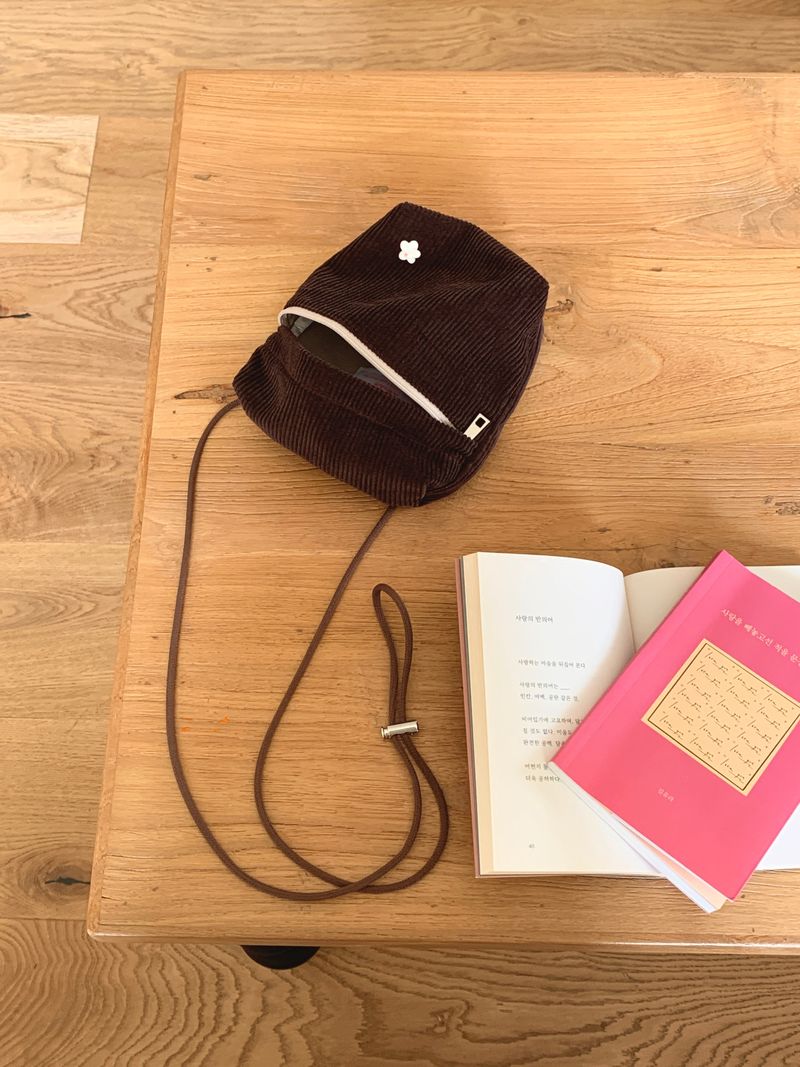 mini pocket bag - corduroy brown