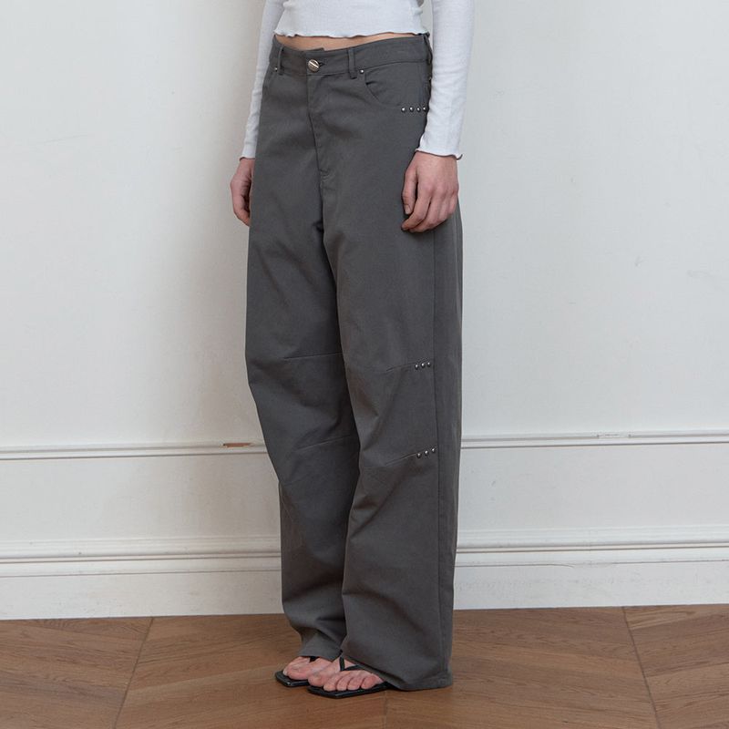 C STUDDED WIDE CHINO PANTS_CHARCOAL