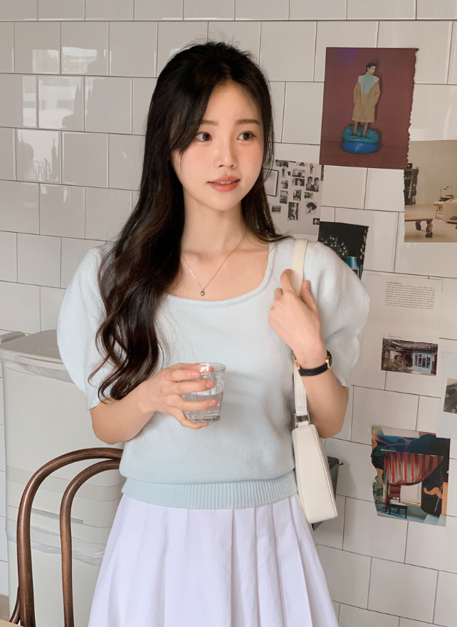 SHOPPERLAND(ショッパーランド)の「ナチュラルスクエアパフ半袖ニット (6color)(Tops)」