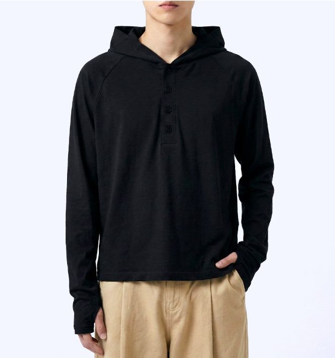 UNDEROFF（アンダーオフ）の「Fingerhole Crop Hooded Long Sleeve Black（Tops）」