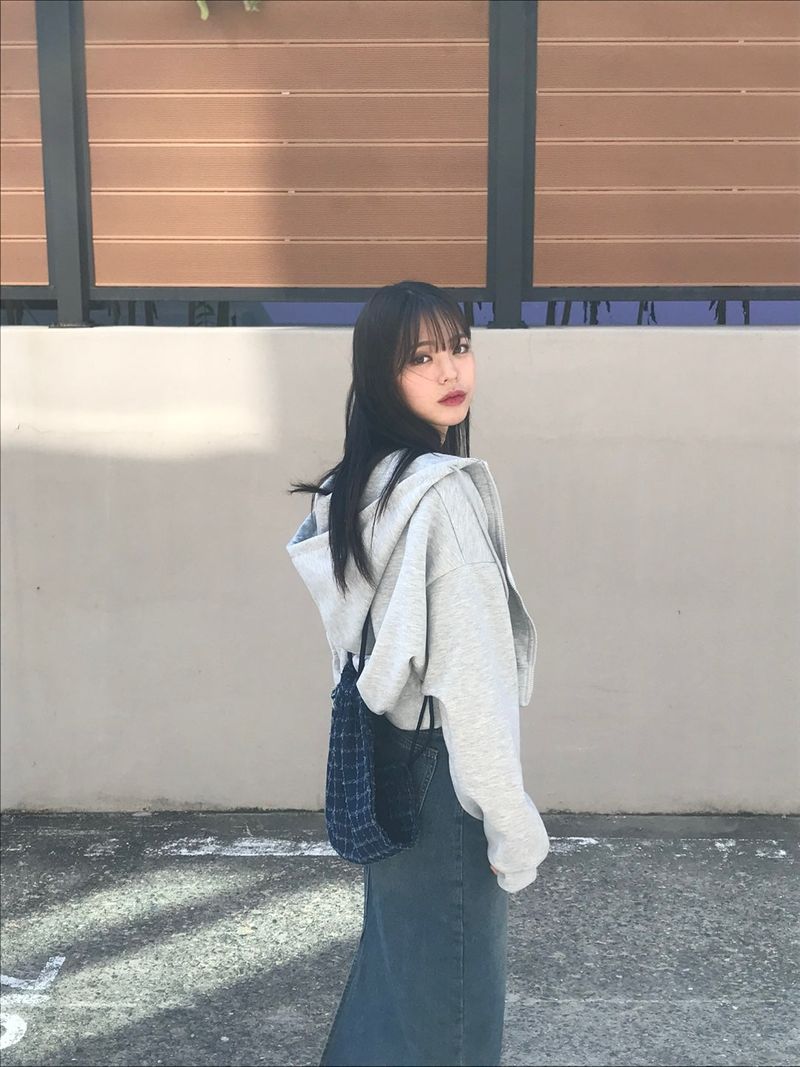 Joli crop two way hood zip up