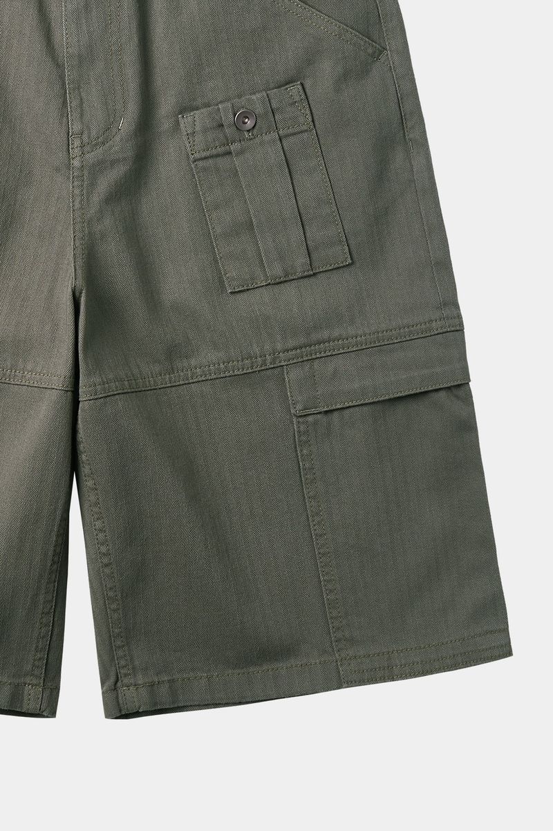 パネルドカーゴポケットヘリンボーンツイルショーツ (Washed Khaki)
