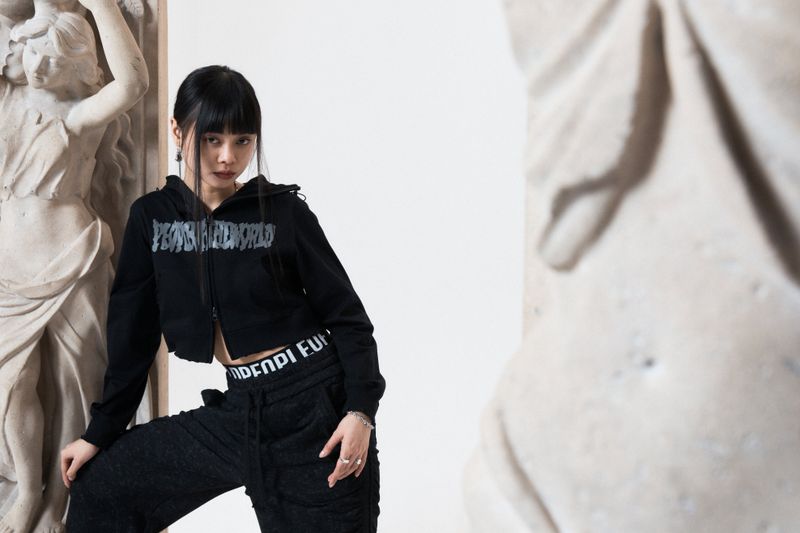 Crop Logo Hood Zip-Up (BLACK)