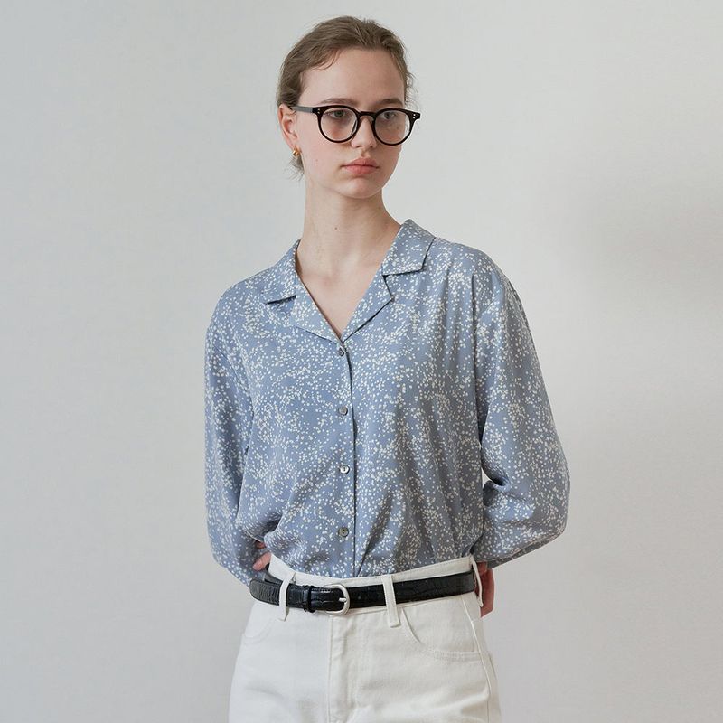 Daisy collar blouse