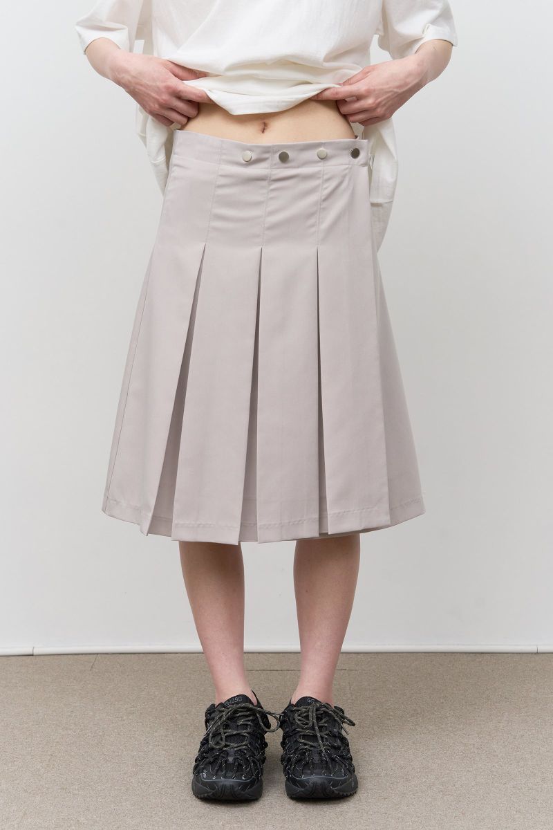 (W) Age Snap Pleats Skirt