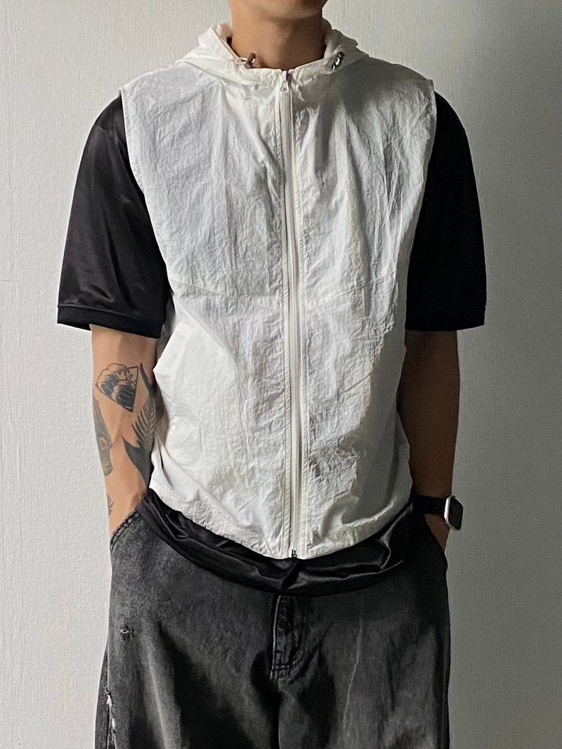 Cropped Nylon Hooded Vest 4C