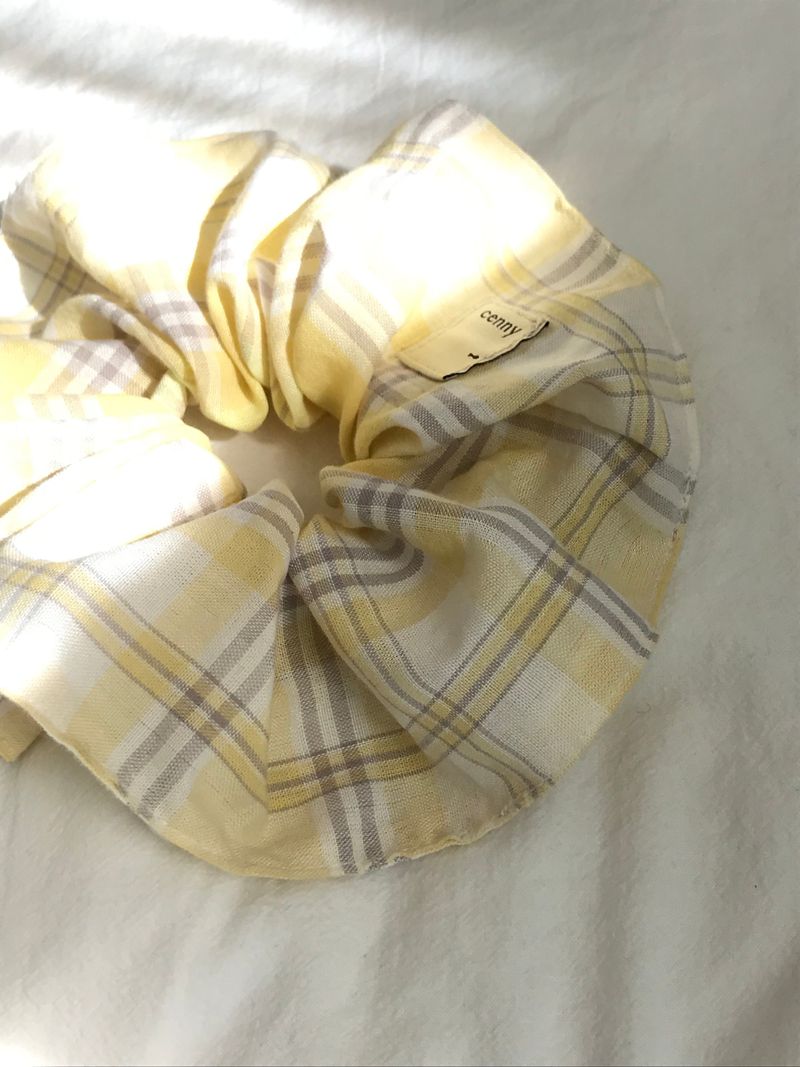 Vintage Hair Ruffle - Lemon Cream puff