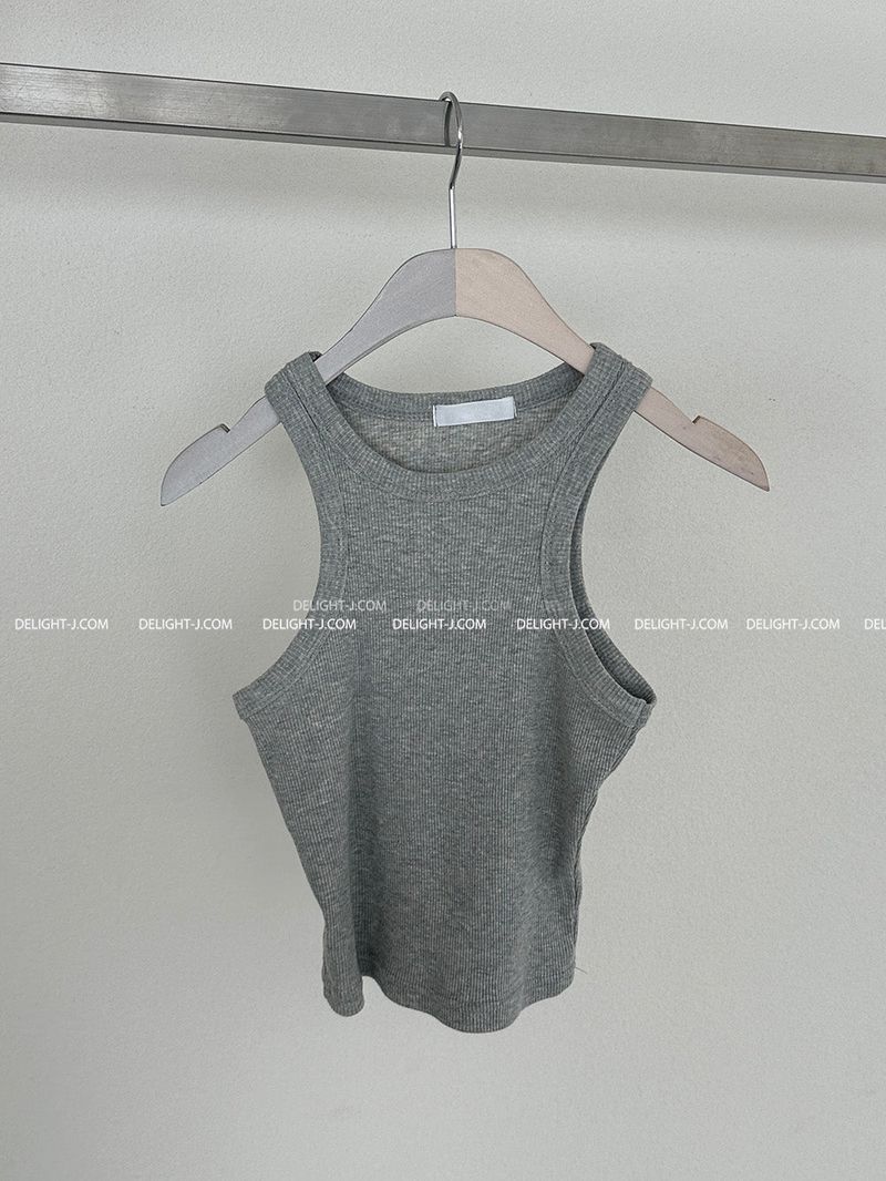 Four Seasons V-neck Cropped Sleeveless
