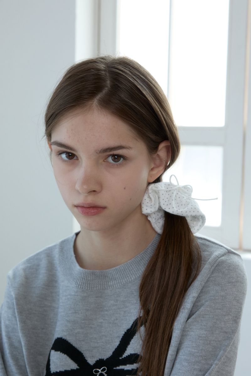 PINK PINEAPPLE（ピンクパイナップル）の「JOLLY DOT LACE SCRUNCHIE（Hair Accessories）」