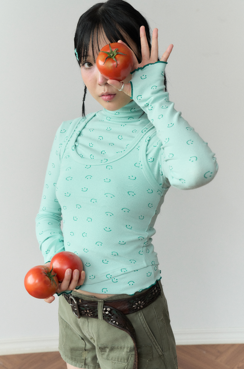 smile turtleneck mint