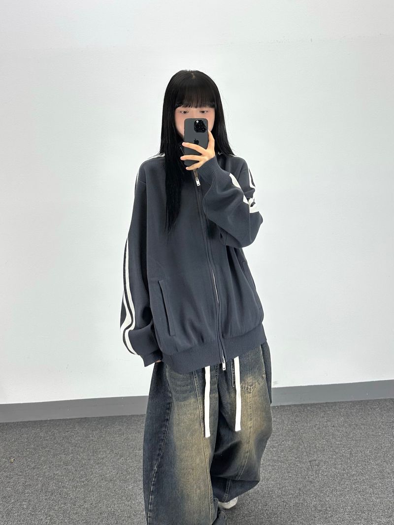 sand track knit zip-up