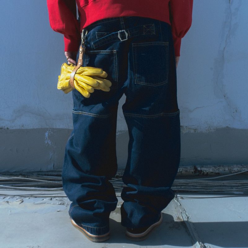 Regular tapered denim pants / Classic blue