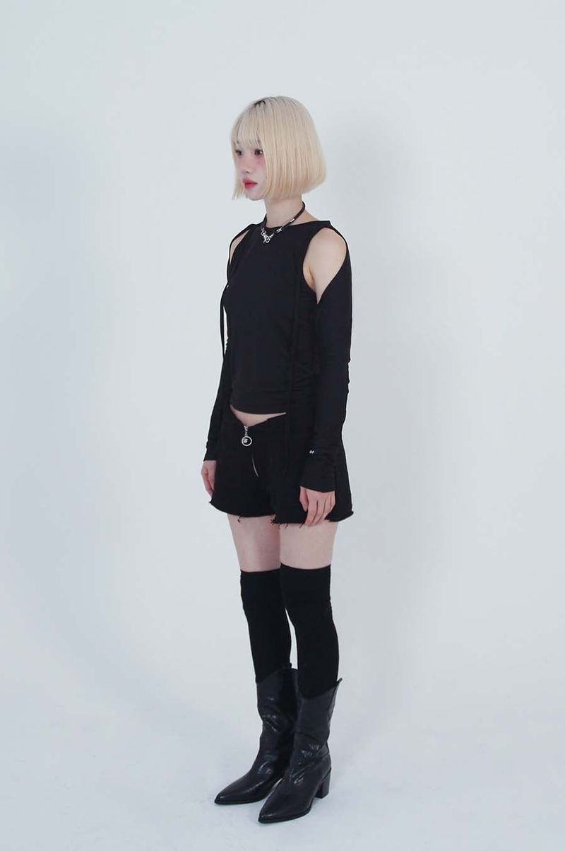ネックストラップTシャツ_DOT WHITE