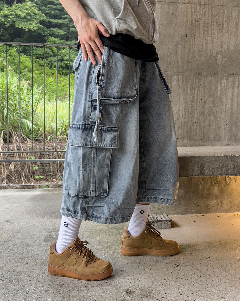 JIIGEUM(ジグム)の「Dekaring D‑Ring Cargo Bermuda Denim(Pants)」