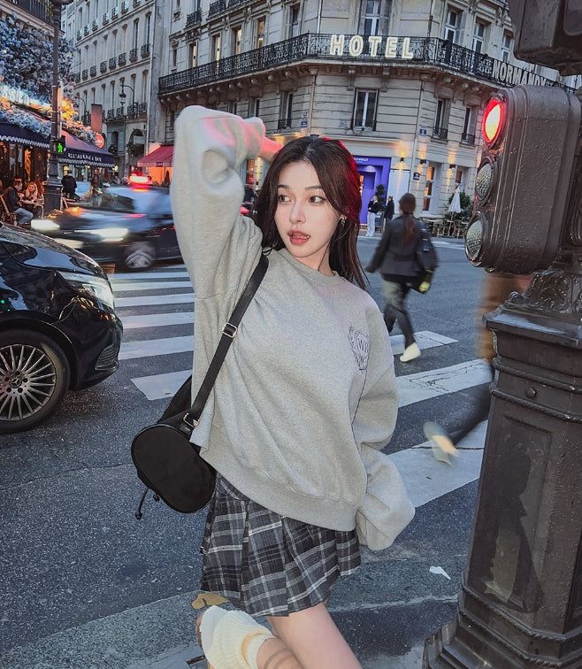 ULAN（ユレン）の「Daphne embroidery brushed sweatshirt（Tops）」