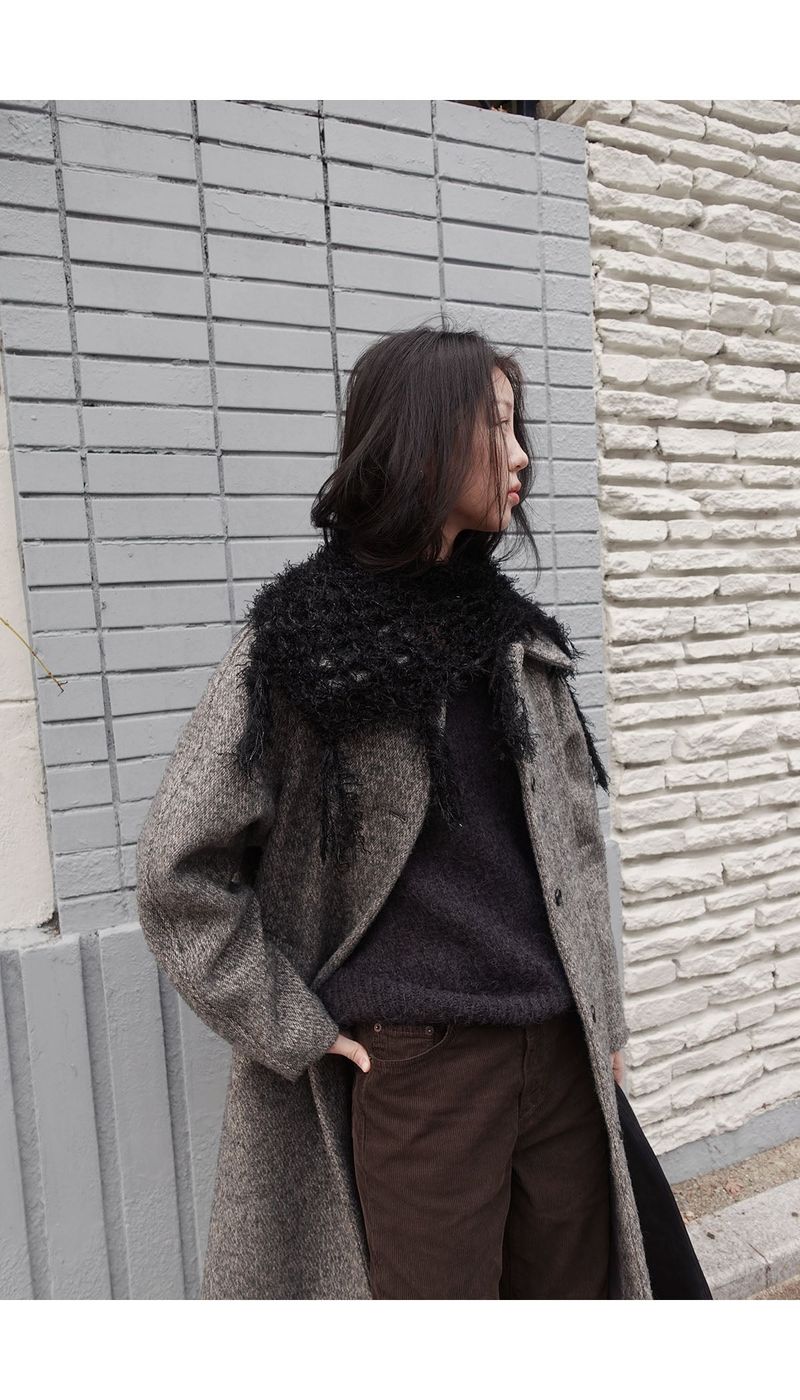Grain collar raglan coat