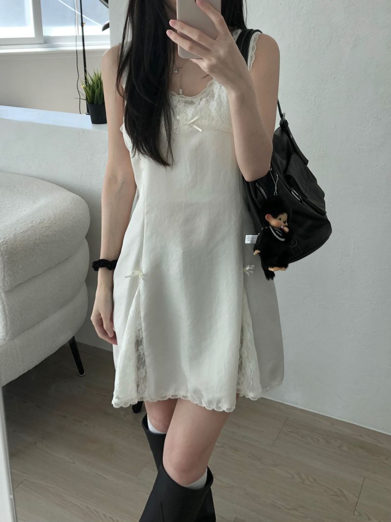 Kitten（キッテン）の「Ela Lace Satin Dress (one color)（Dresses）」