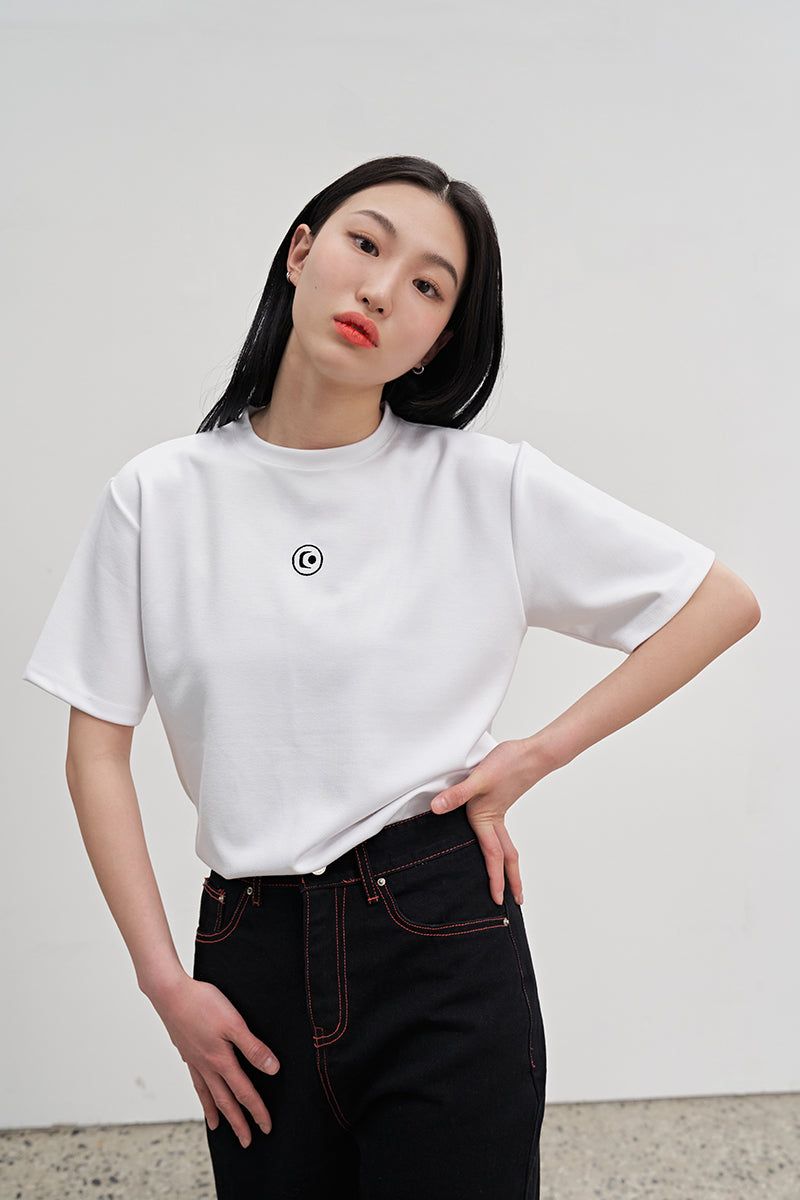 aAke LOGO SHORT SLEEVE T