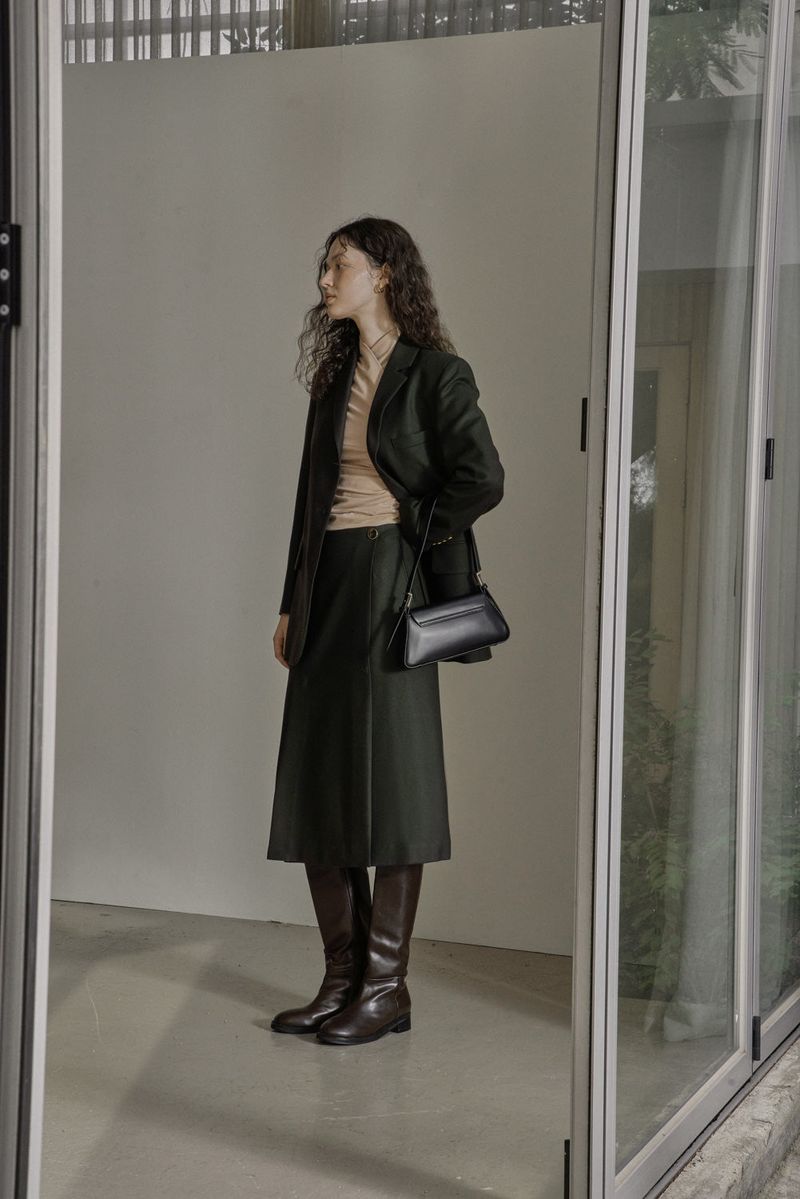 WOOL TWILL SETUP SKIRT_DEEP KAHKI