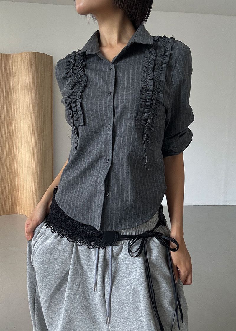 eon（イオエン）の「FRILL STRIPE SHIRT（Tops）」