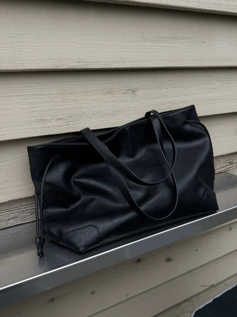 Vintage leather tote bag