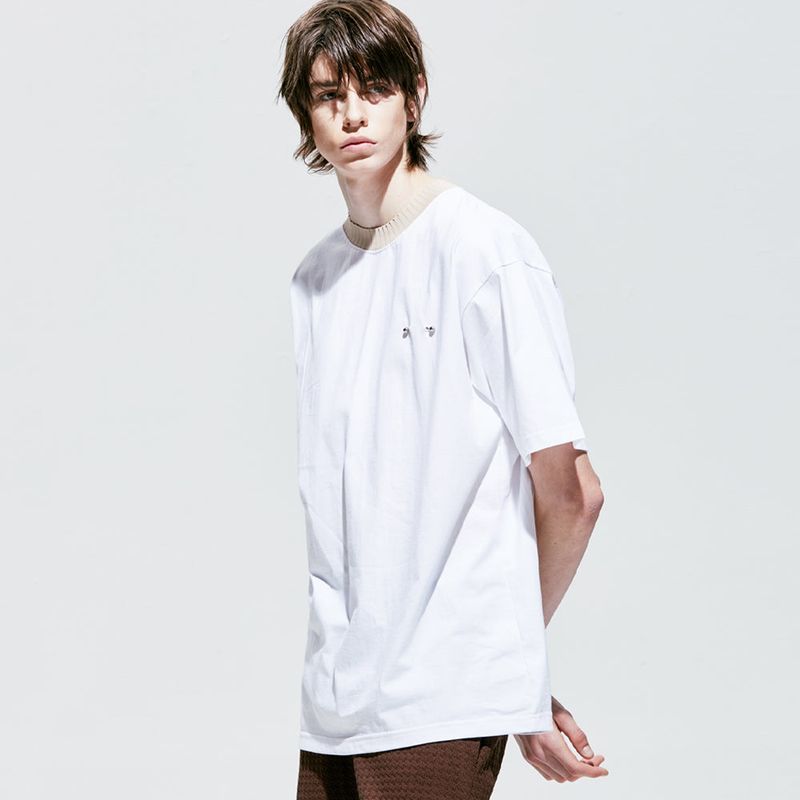 rib bold neck pierced t-shirt white