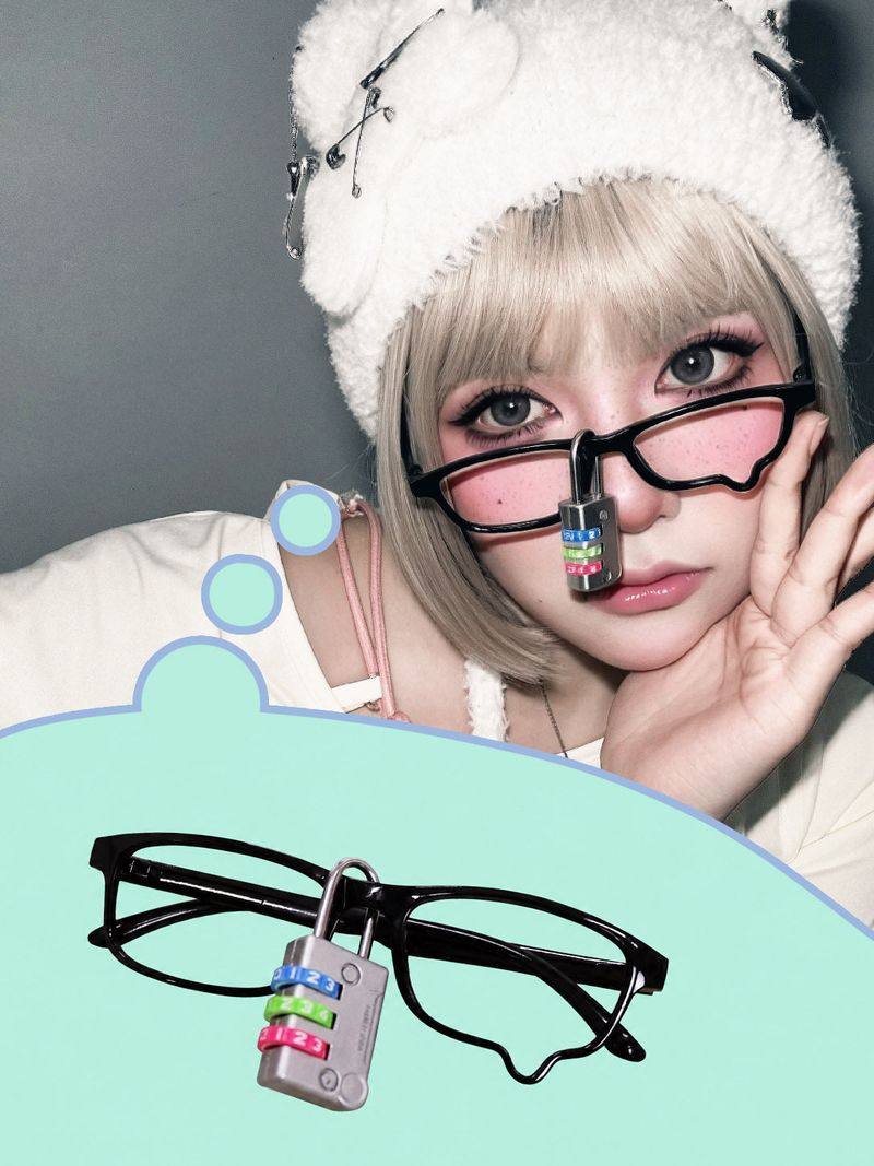 KUO（クーオ）の「ドント クライ グラスィズ（ファッション小物）」