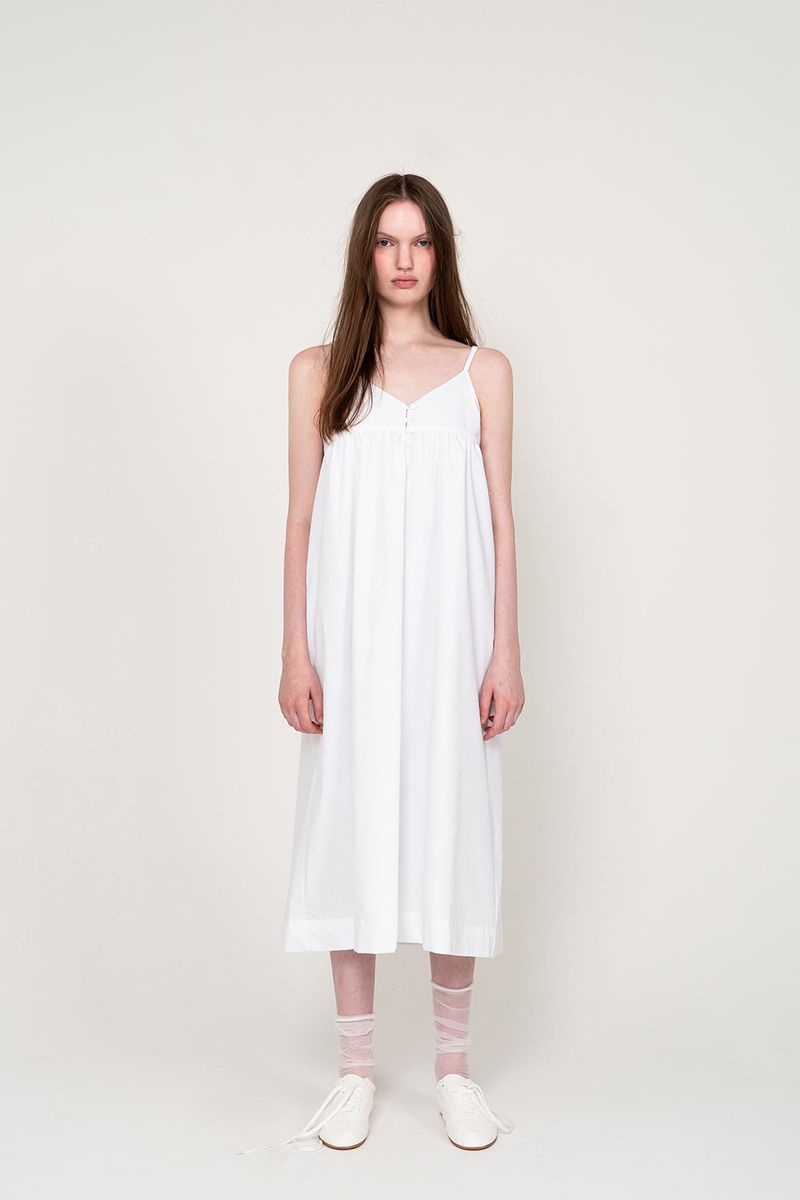 THEOHYOU（ザオユ）の「[3rd-Order]LAYERED SLEEVELESS LONG DRESS (WHITE)（Dresses）」