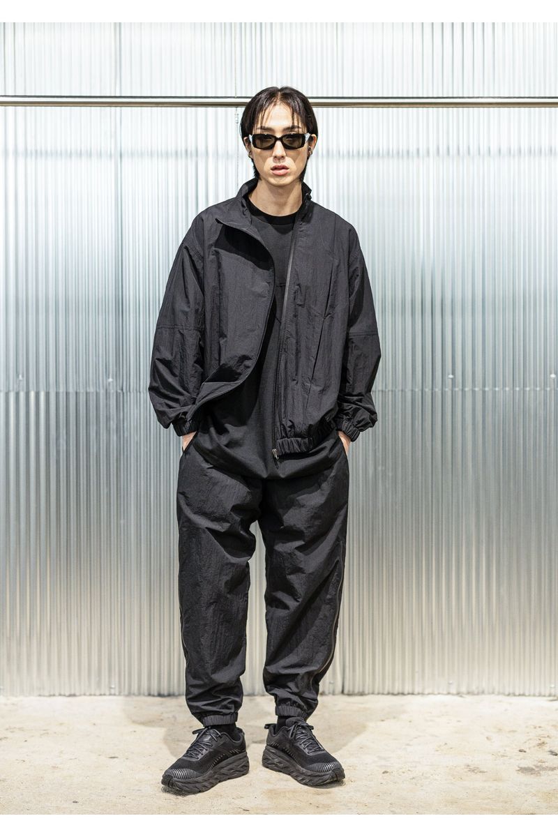 DIAGONAL INVERTED PLEAT JACKET