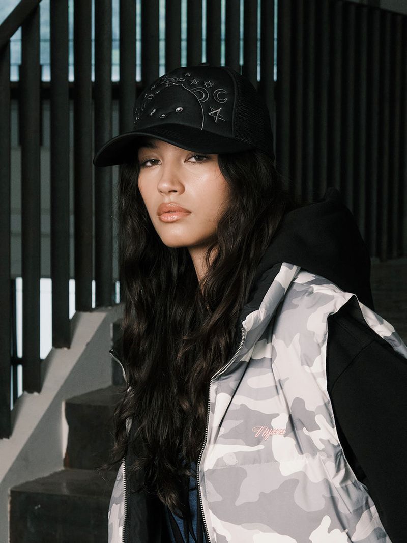 DALGOMM TRUCKER CAP (BLACK)