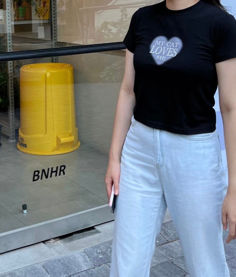 LOVE ME CROP T-SHIRT BLACK