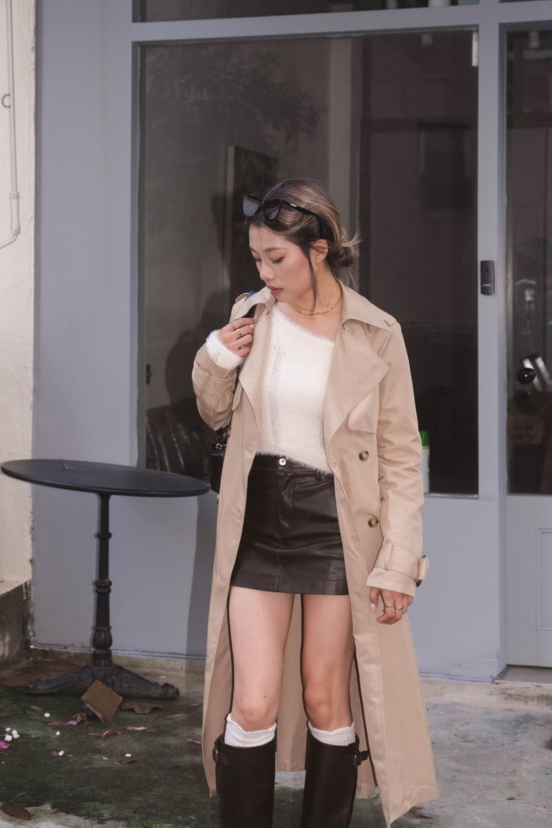  The Signature Trench Coat Classy