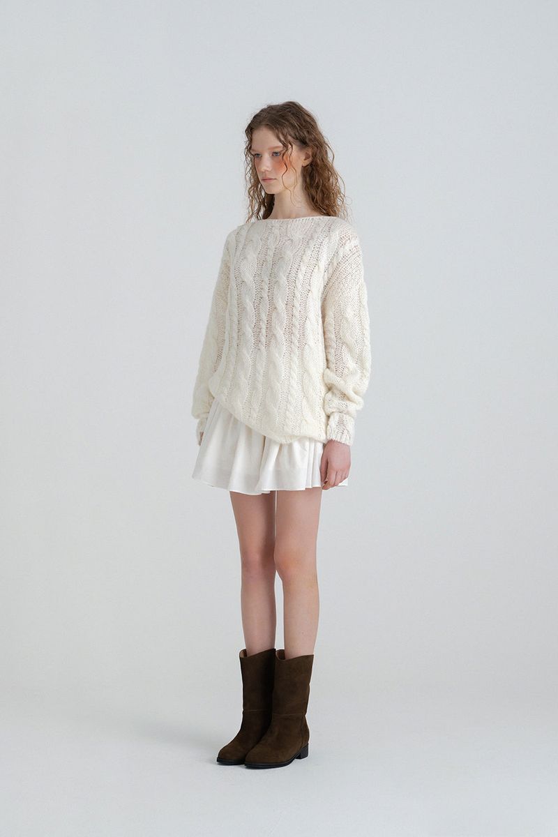 Cinnamon cable knit_ivory
