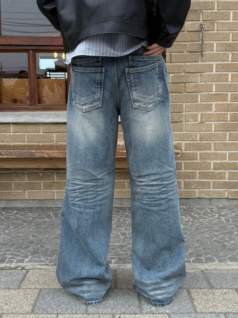 AVAND(アバンド)の「Double back pocket embossed denim pants(Pants)」