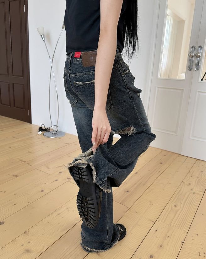 Tiu Damaged Bootcut Denim Pants